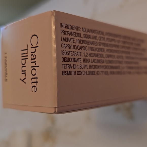 Charlotte Tilbury Hollywood Flawless Filter In 1 FAIR - NEW - Picture 16 of 16